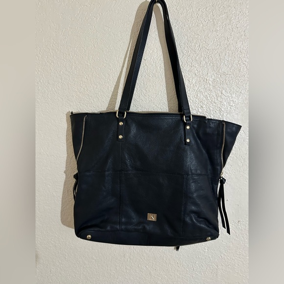 Kooba Everette Tote/ Shoulder Bag Black Leather - Picture 4 of 7